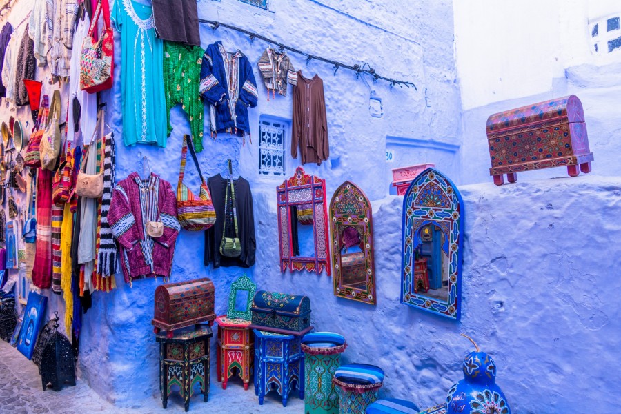 Quelles sont les attractions touristiques à visiter à Chefchaouen, la ville bleue au Maroc ?